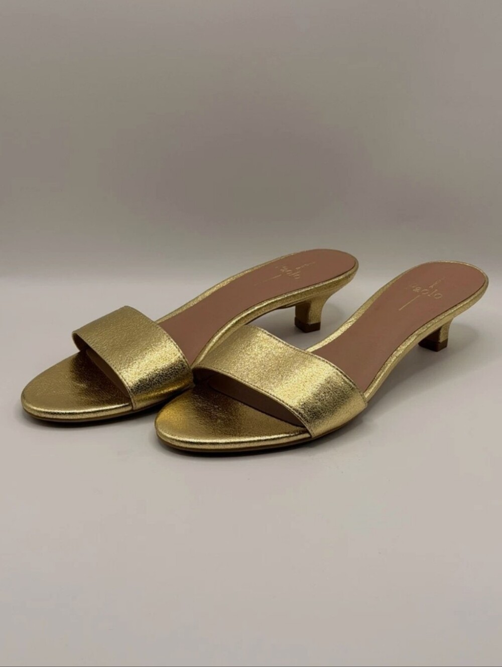 NEW LINEA PAOLO | $120 Metallic Gold Kitten Heels